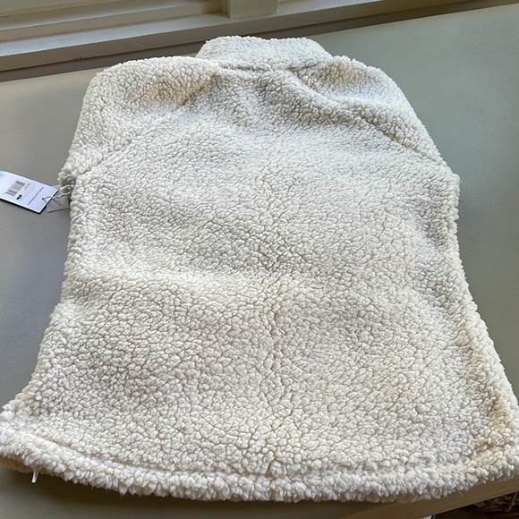 Balance Collection Pullover. - Picture 7 of 9